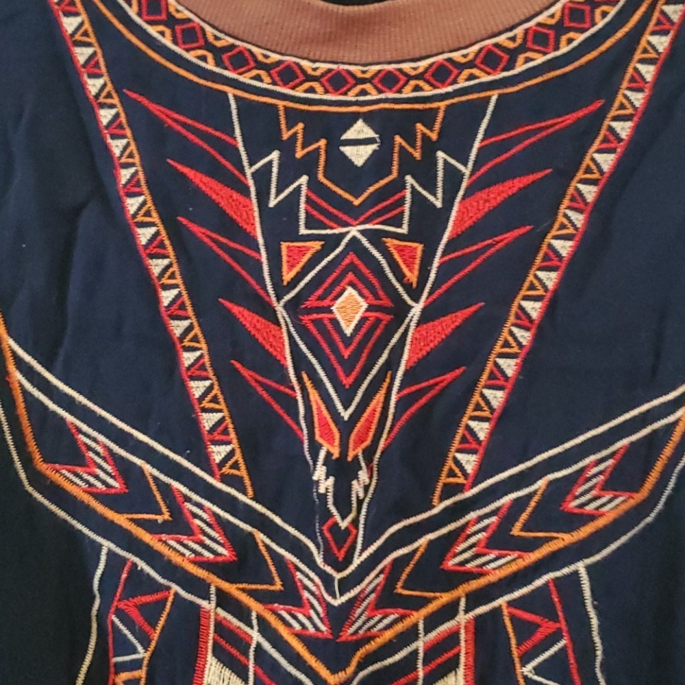 Aztec print top - Picture 3 of 5